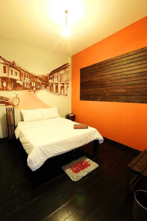 Luang Poj Boutique Hostel Ranong Room photo