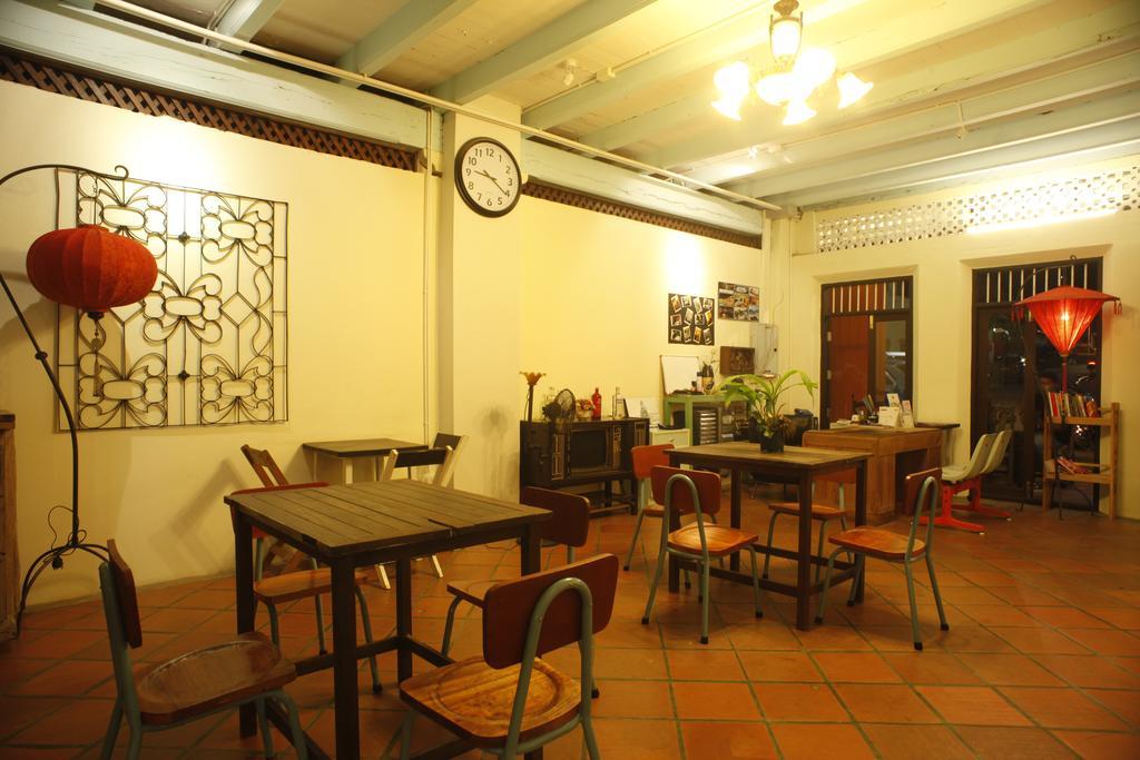 Luang Poj Boutique Hostel Ranong Exterior photo